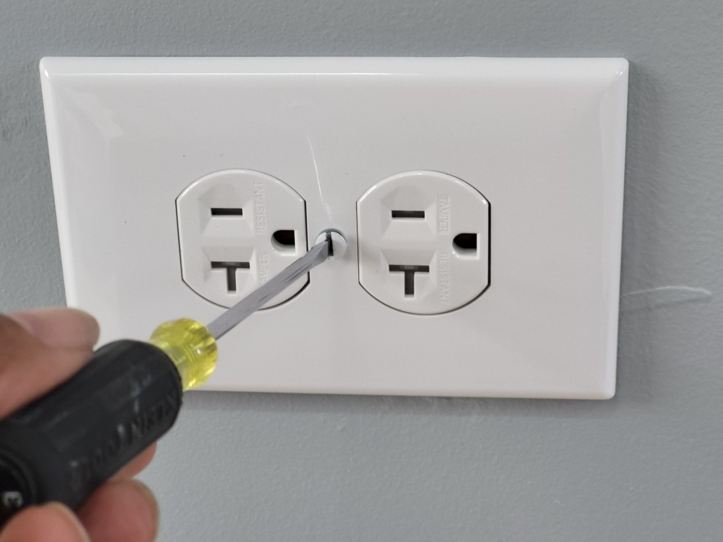 Outlets & Switches Installation JST Outlets